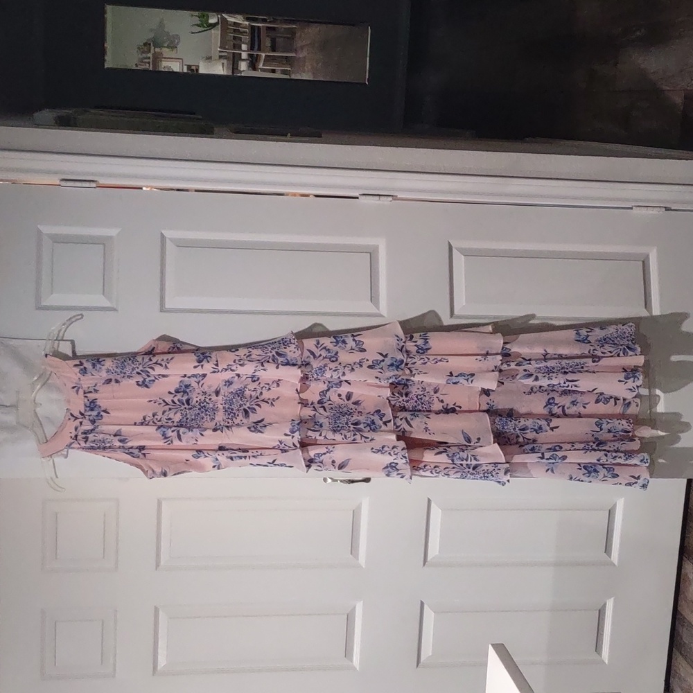Jessica Howard pink/blue floral long dress. Size 14 Beautiful worn once
